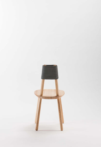 Silla de Comedor Naïve de Madera y Tapizado Minimalista – Diseño Escandinavo