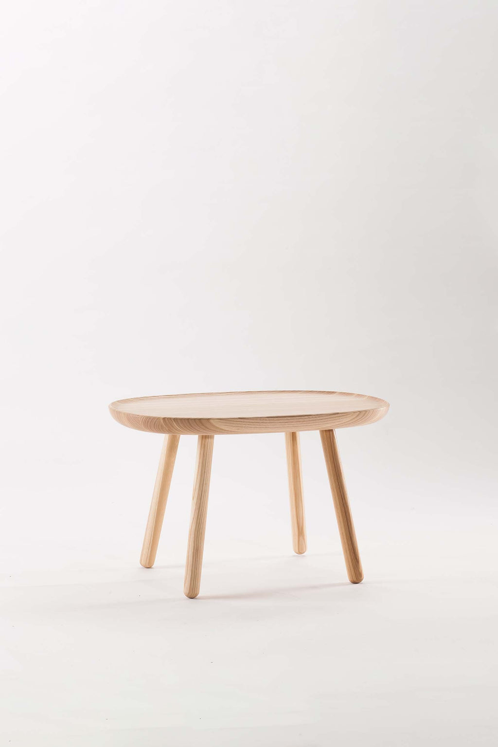 Mesa Auxiliar Naïve de Madera Maciza – Diseño Escandinavo Minimalista