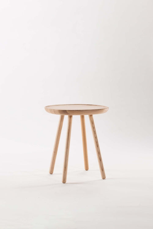 Mesa Auxiliar Naïve de Madera Maciza – Diseño Escandinavo Minimalista