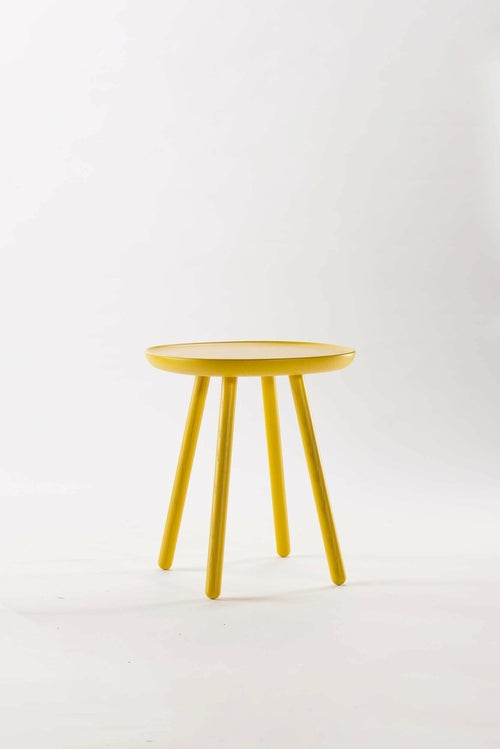 Mesa Auxiliar Naïve de Madera Maciza – Diseño Escandinavo Minimalista