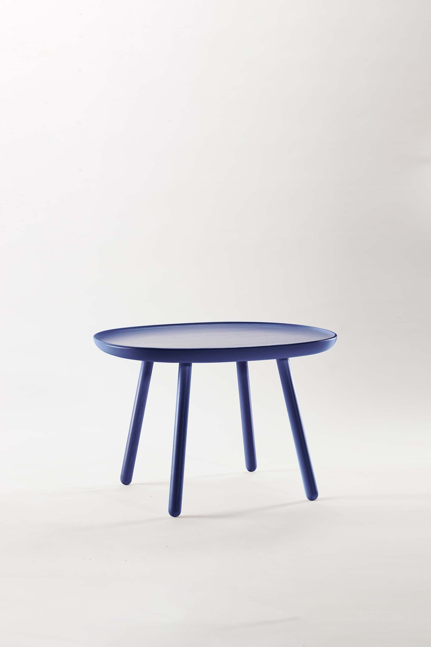 Mesa Auxiliar Naïve de Madera Maciza – Diseño Escandinavo Minimalista