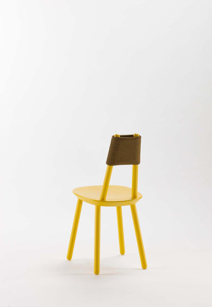 Silla de Comedor Naïve de Madera y Tapizado Minimalista – Diseño Escandinavo